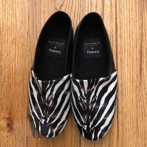 Newbark x Theory leather/calf hair flat 7